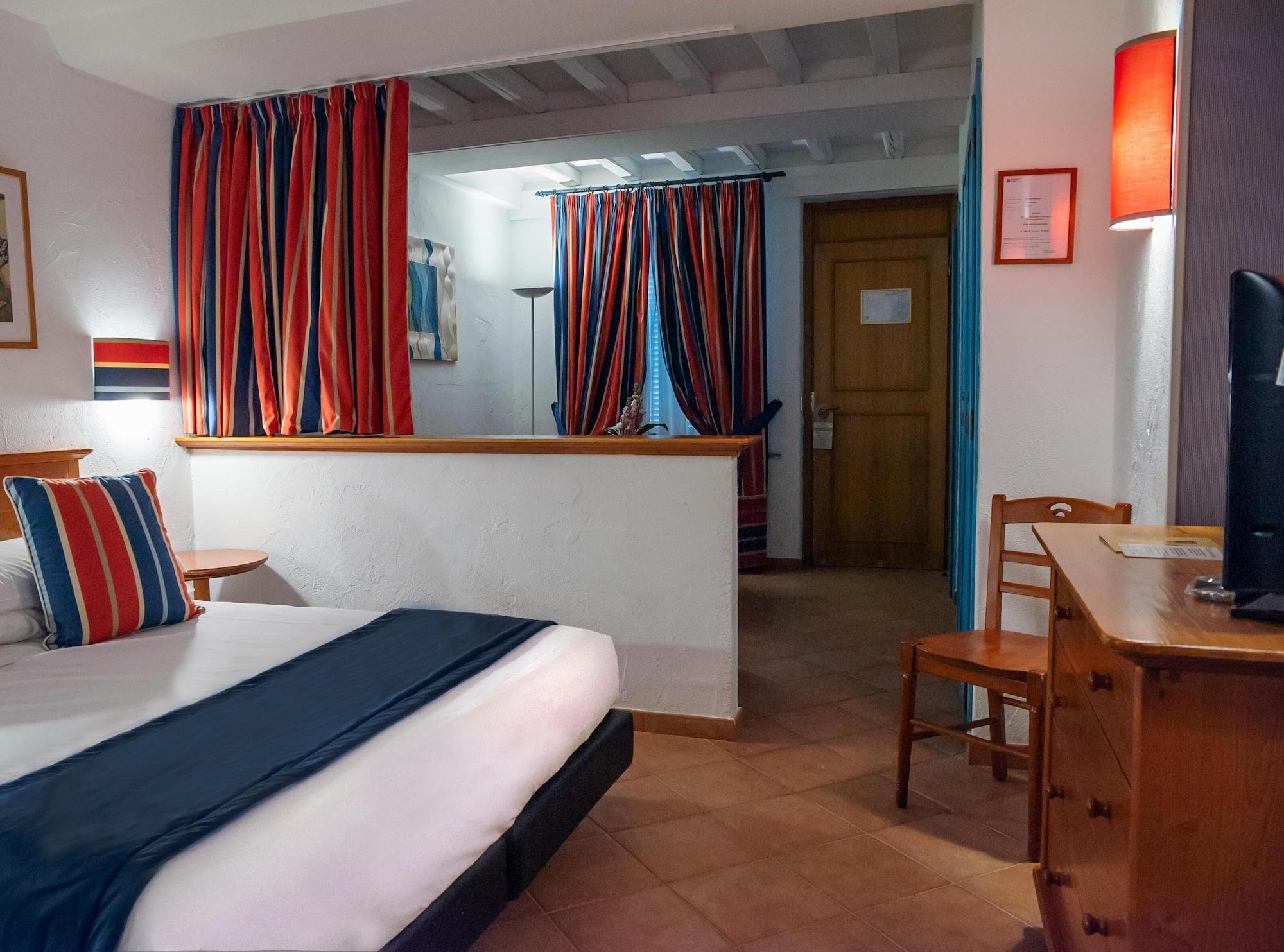 Hotel Oasi Di Kufra Sabaudia Esterno foto